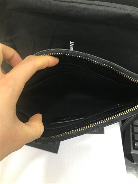 Túi Clutch YSL Vân Đen KG+