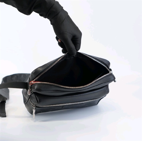 Túi LV hoa màu đen KG+