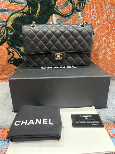 Túi Chanel classic 25 khoá trắng+