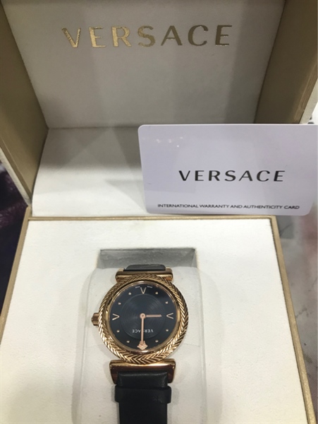 Đồng Hồ Versace Quai Đen+