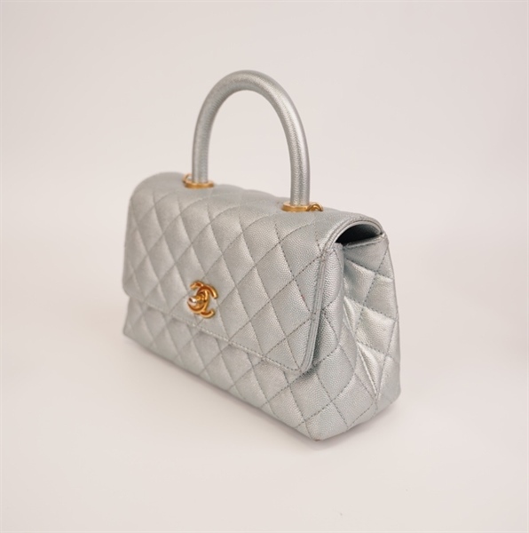 Túi Chanel xách tay màu xanh lam KG+