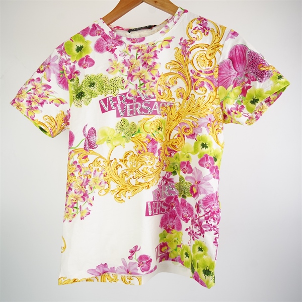 Áo thun Versace trắng in hoa KG+
