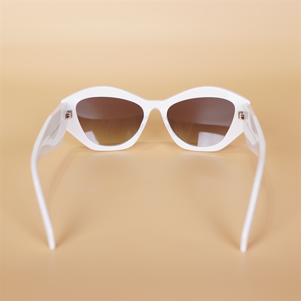 Kính Prada trắng KG+