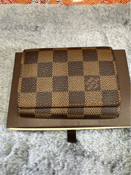 Ví LV gập 2 ô vuông lòng nâu+