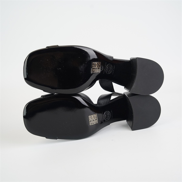 Giày Versace đen gót vuông size 38 KG+