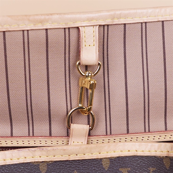 Túi LV Neverfull lòng kem không pound +