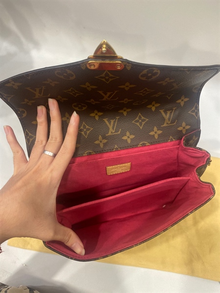 Túi LV thêu đỏ +
