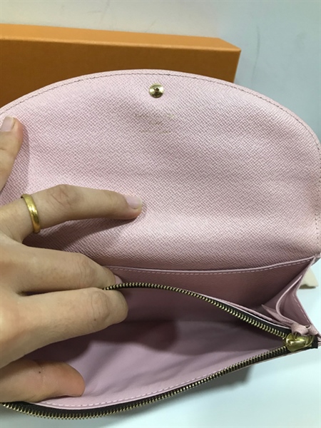 Ví Dài LV Viền Hồng Ô vuông+