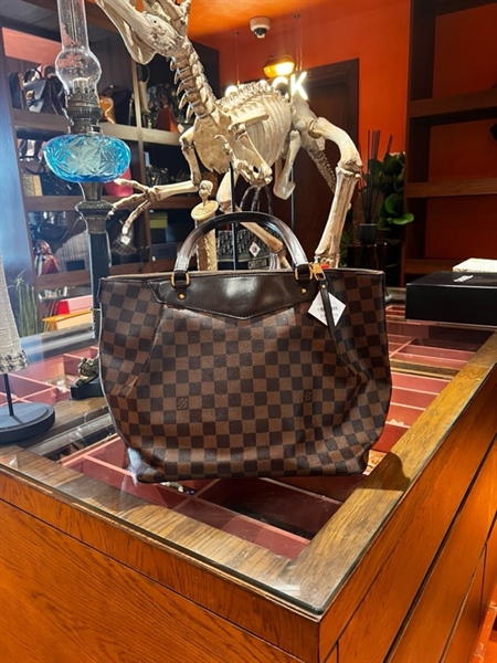 Túi LV ô vuông quai nâu lòng đỏ +