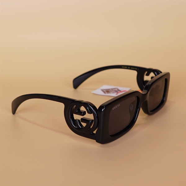 Kính đen chữ nhật GG KG+