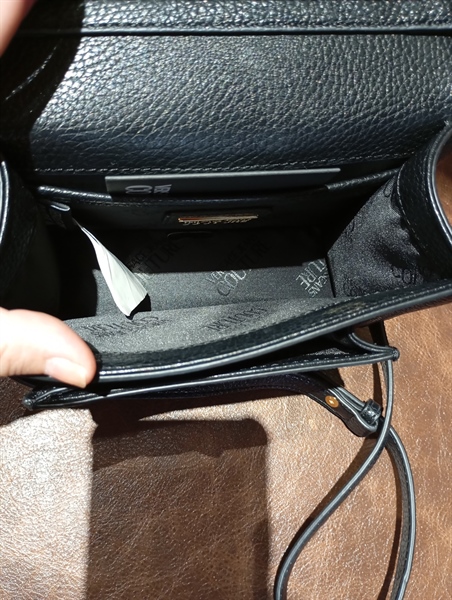 Túi Versace đen logo vàng KG+