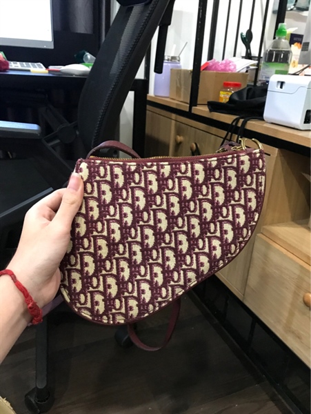 Túi Dior Sadle đỏ