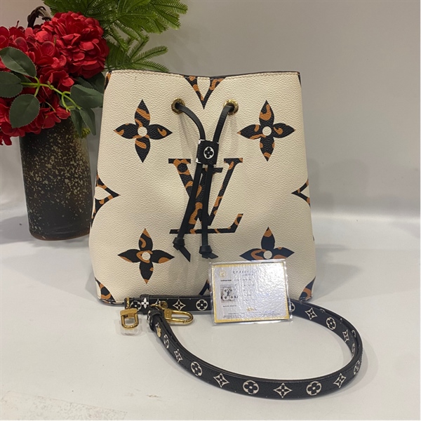 Túi LV nóe