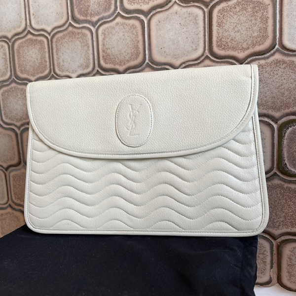 Túi Clutch YSL trắng Ngà+