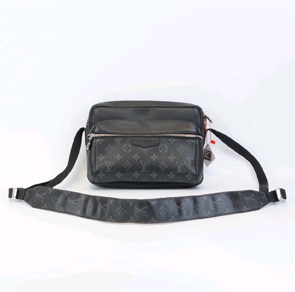 Túi LV hoa màu đen KG+