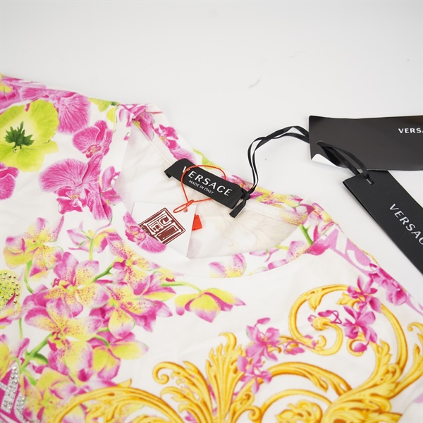 Áo thun Versace trắng in hoa KG+