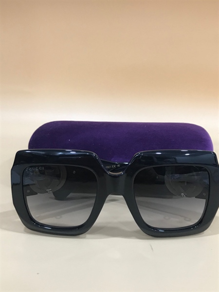 Kính đen GG logo lớn KG+
