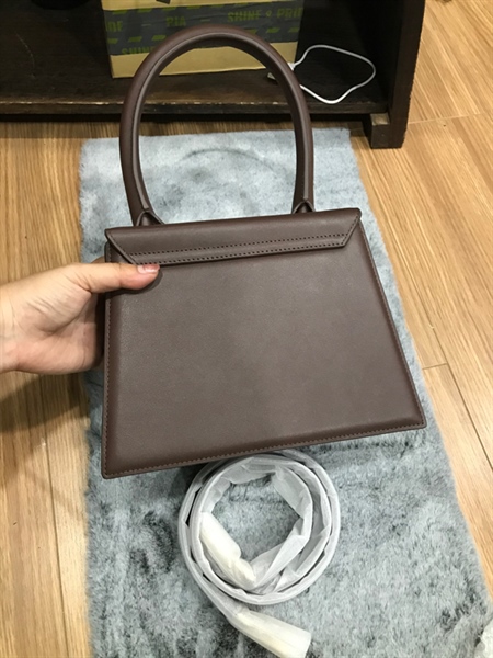 Túi Jacquemus màu nâu 24cm KG+
