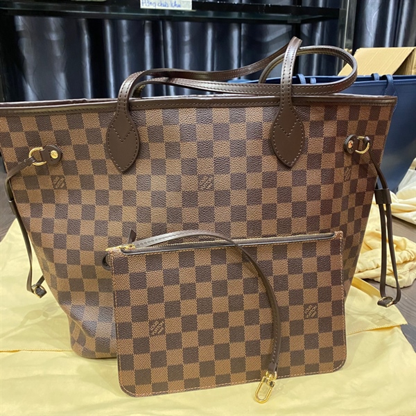 Túi LV nâu kèm pound KG+