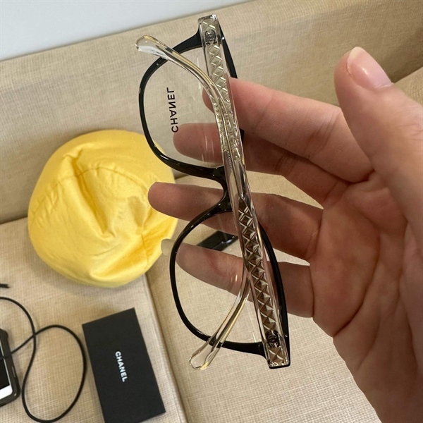 Kính Chanel +