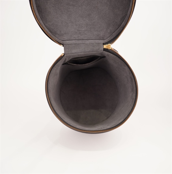 Túi trụ LV vân đen KG+