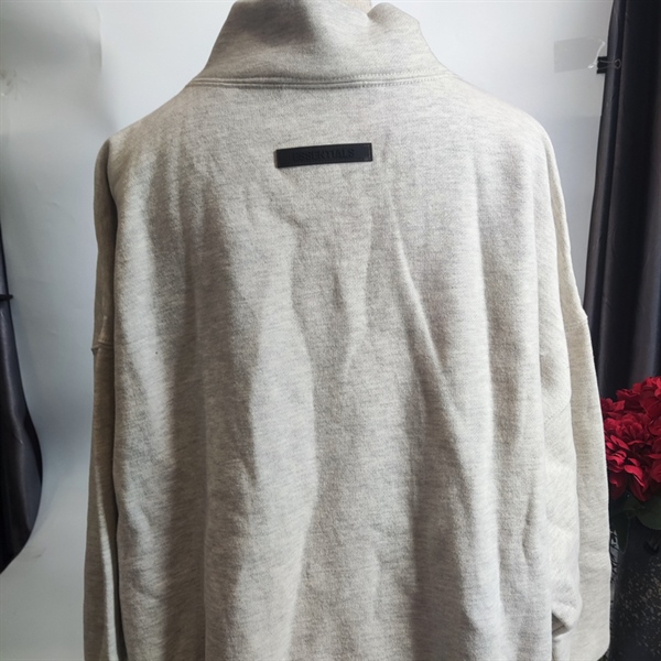 Áo dài tay Essentials 0313 Oatmeal M KG