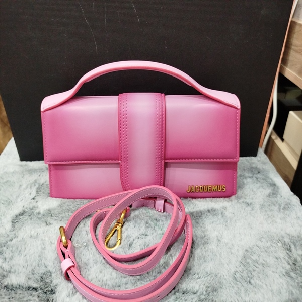 Túi Jacquemus màu hồng ++