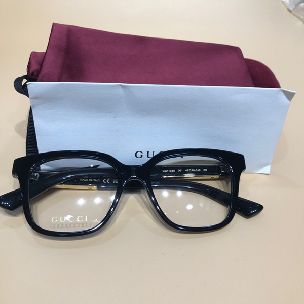 Kính gọng cận GG đen phối vàng +