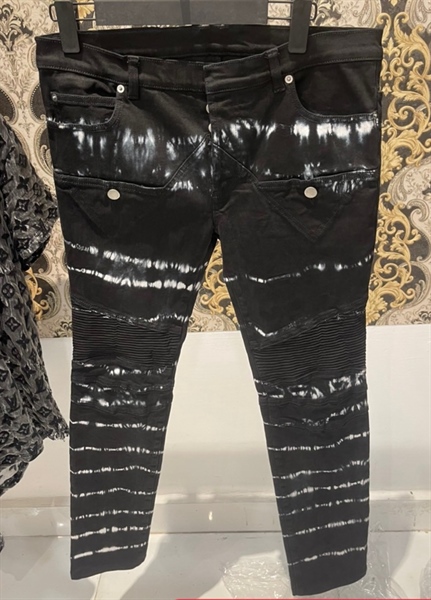 Quần Balmain đen KG+