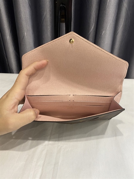 Ví LV lòng hồng nhạt +