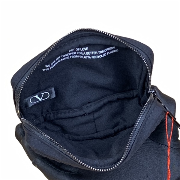 Ví Đựng Mỹ Phẩm VAlentino Đen KG+