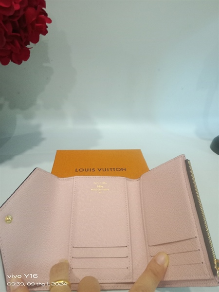 Ví LV ngắn gập 3+