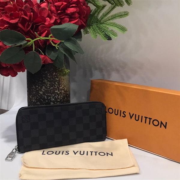 Ví LV zippy ô đen +