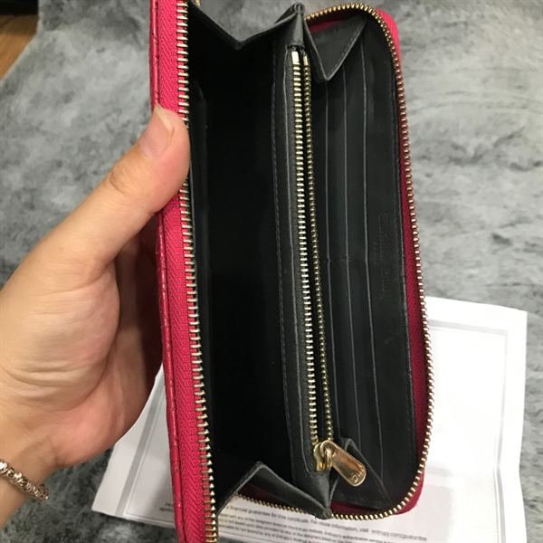 Ví Dior hồng bóng KG+