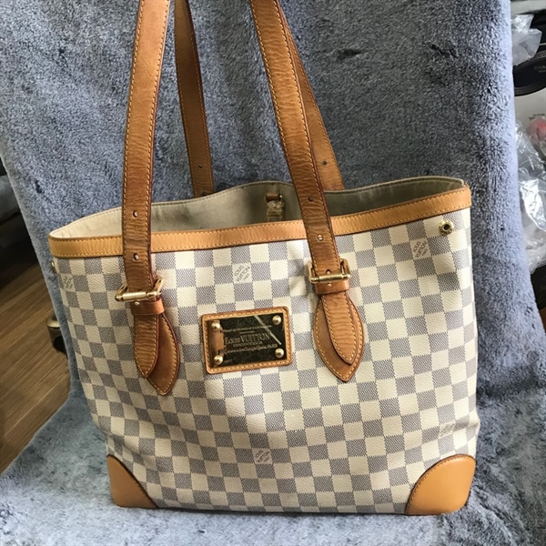 Túi tote LV ô vuông trắng KG+