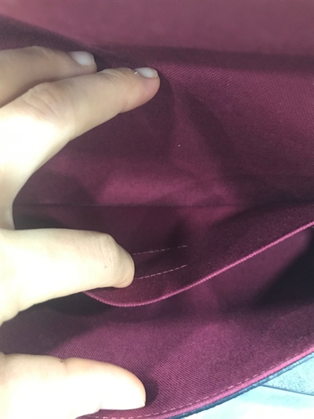 Ví LV Hoa Trắng Đen KG+