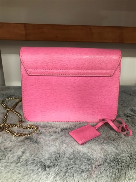 Túi xách Furla màu hồng KG+