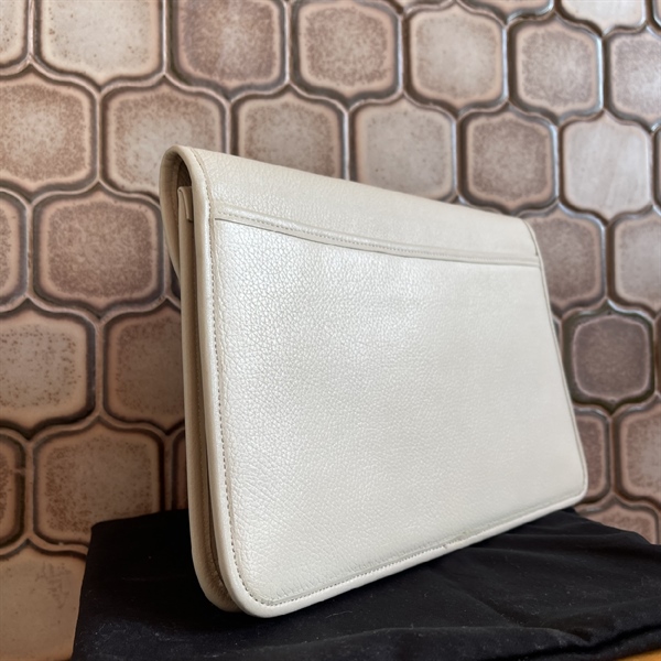 Túi Clutch YSL trắng Ngà+