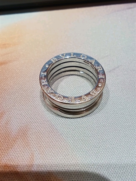 Nhẫn Bvlgari Bracelet bạc trơn+