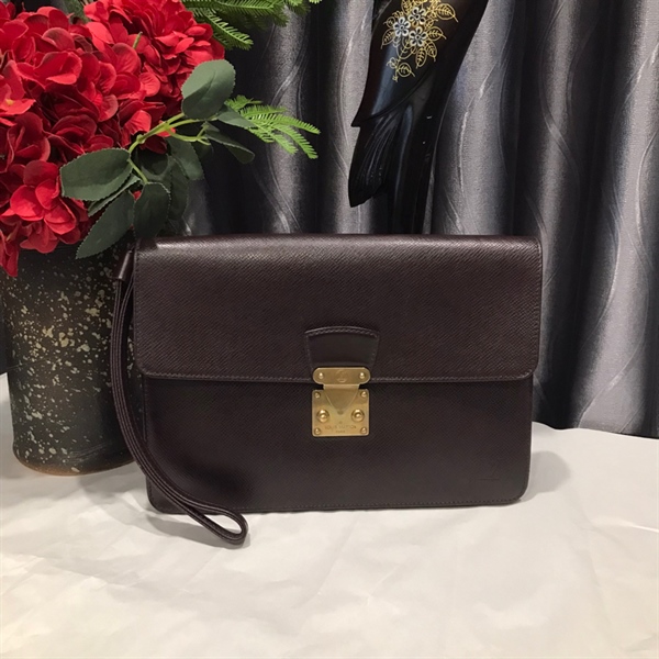 Túi LV clutch đỏ +