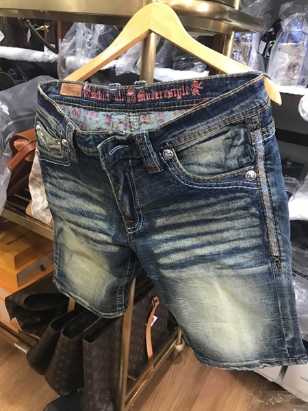 Quần jean Rock Revival lửng KG+