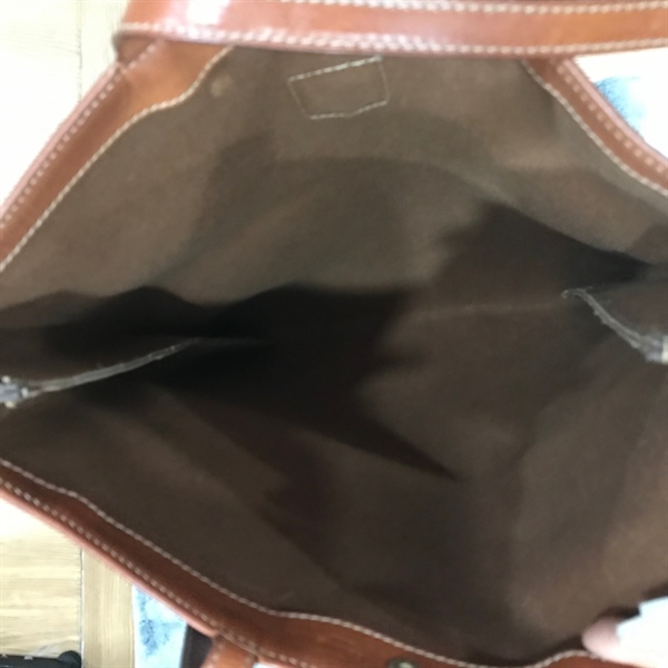 Túi Tote Celine màu nâu đậm KG+