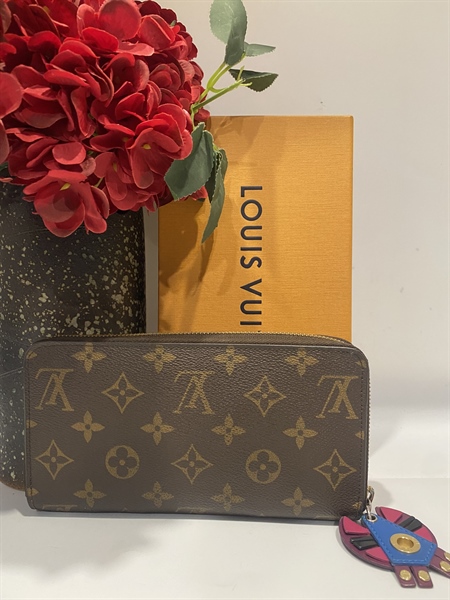 Ví LV Monogramme Totem Zipper KG +