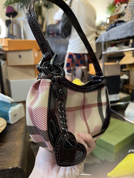 Túi BBR caro trái tim KG+