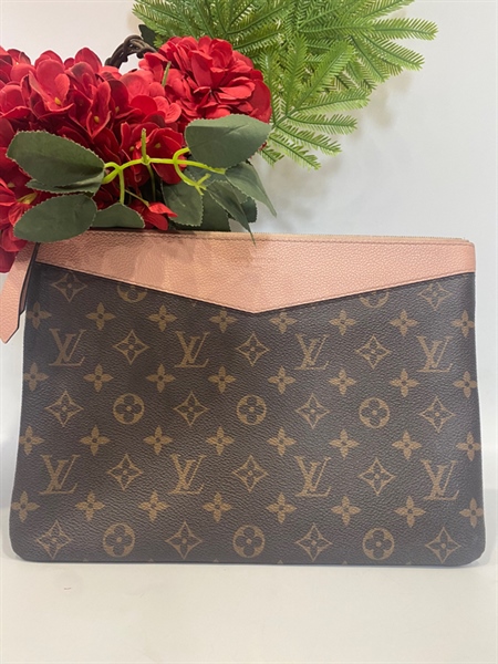 Túi LV hồng nhạt KG+