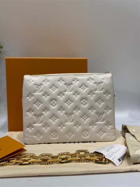Túi LV trắng xích vàng KG+