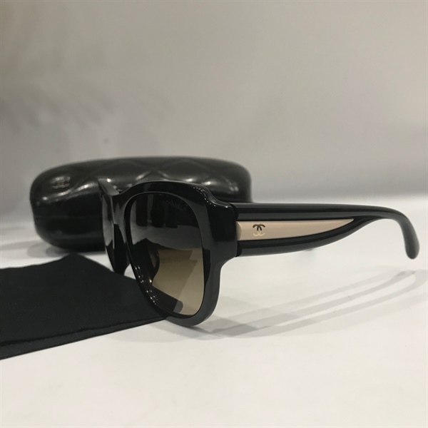 Kính CC gọng kem đen +