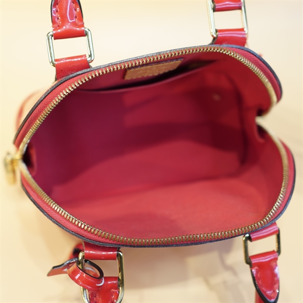 Túi LV Alma đỏ bóng đậm +