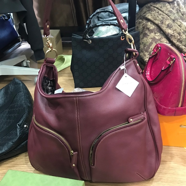 Túi xách Maxx đỏ đô 2 túi nhỏ KG+