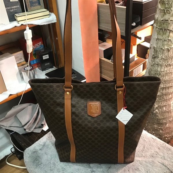 Túi tote Celine màu nâu đậm KG+